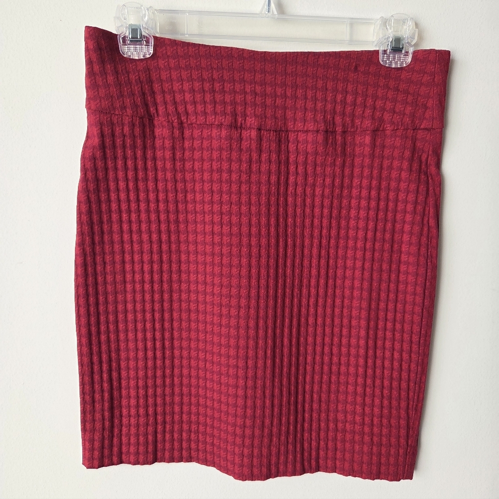 Margaret M Textured Red Houndstooth Pencil Skirt